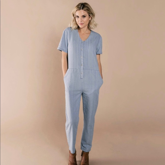 Rylee and Cru Chambray Short Sleeve Jumpsuit - Picture 1 of 3